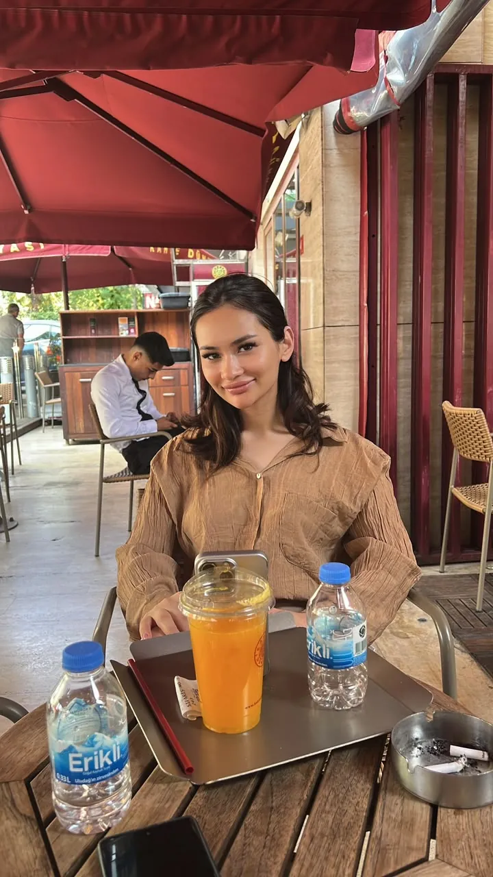 Lilou escort in Al Barsha photo Dubai escort photo