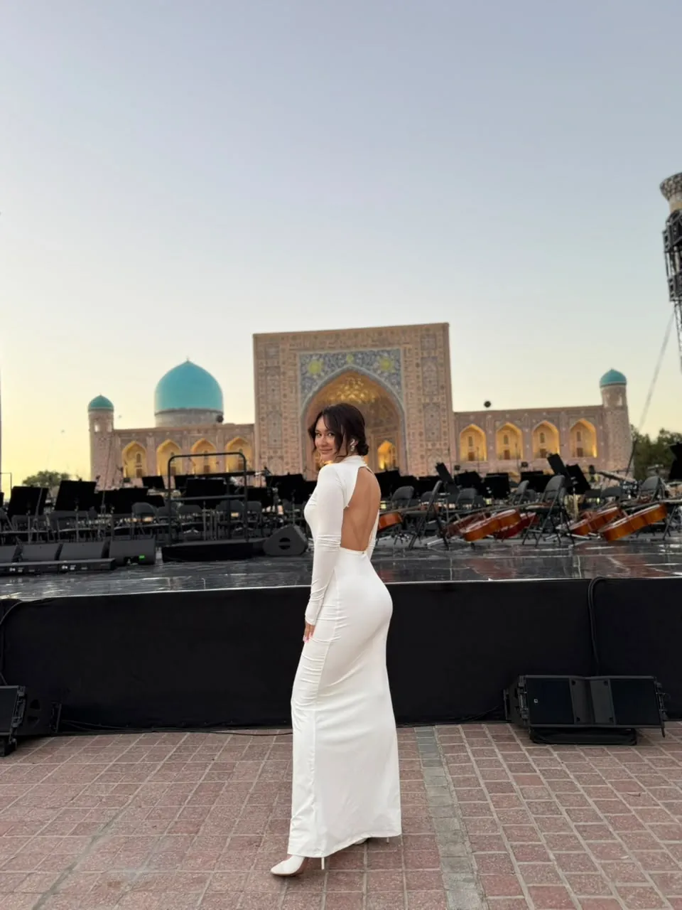 Lilou escort in Al Barsha photo Dubai escort photo